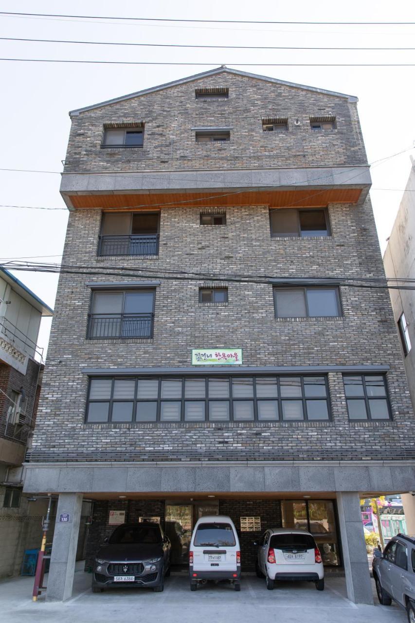 Views Over Hanok Villiage Jeonju Esterno foto